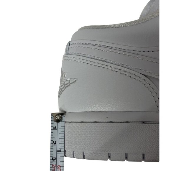 NIKE JORDAN / Air One Low / White / Sneakers / Leather Classic / Style Athletic - Picture 8 of 10